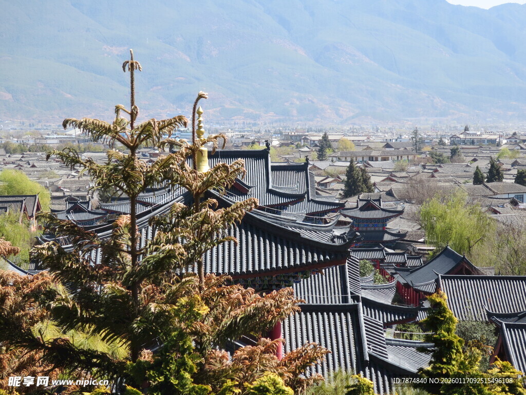 古城屋顶风光 远山近景