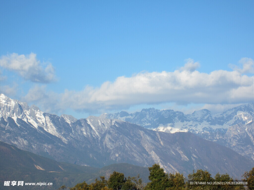 壮丽雪山美景