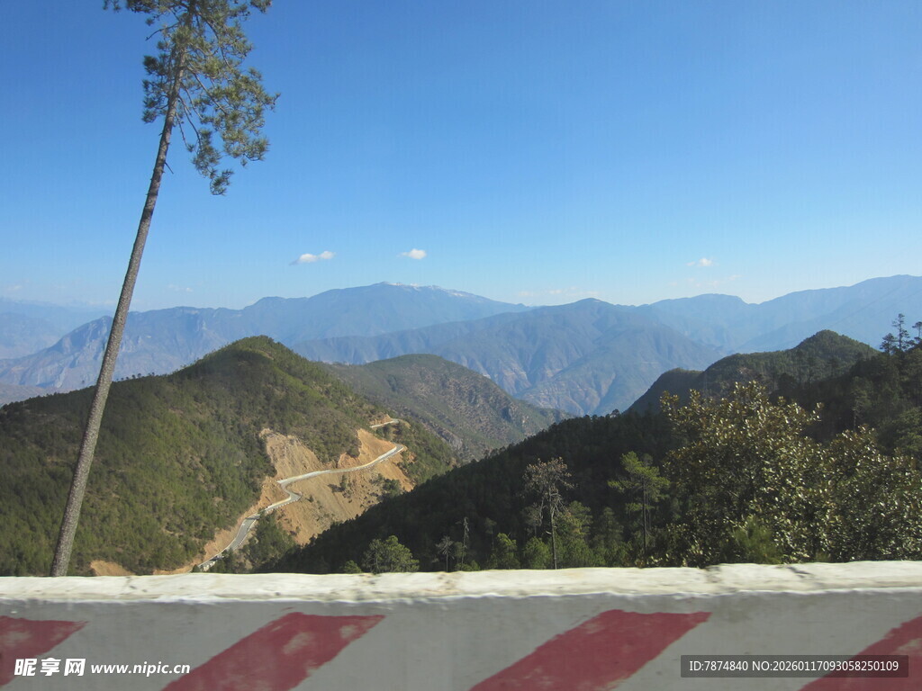 山间公路风景