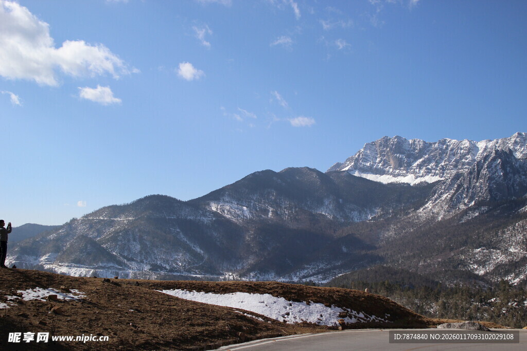 壮丽雪山风景