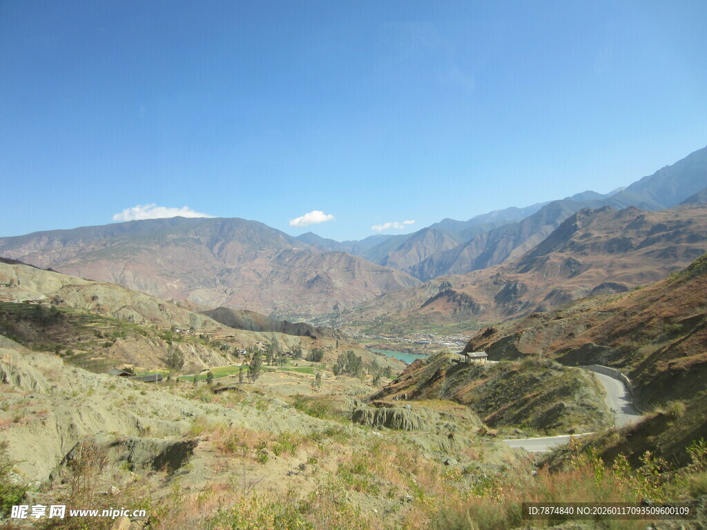 山间公路美景