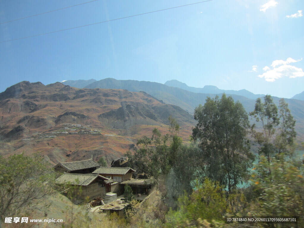 山间村落风景