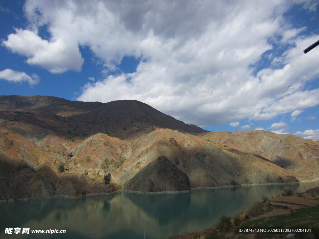 壮丽山水湖景