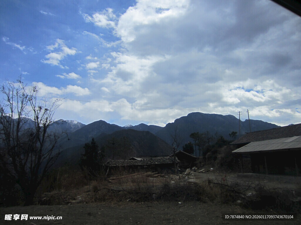 山间村落风景