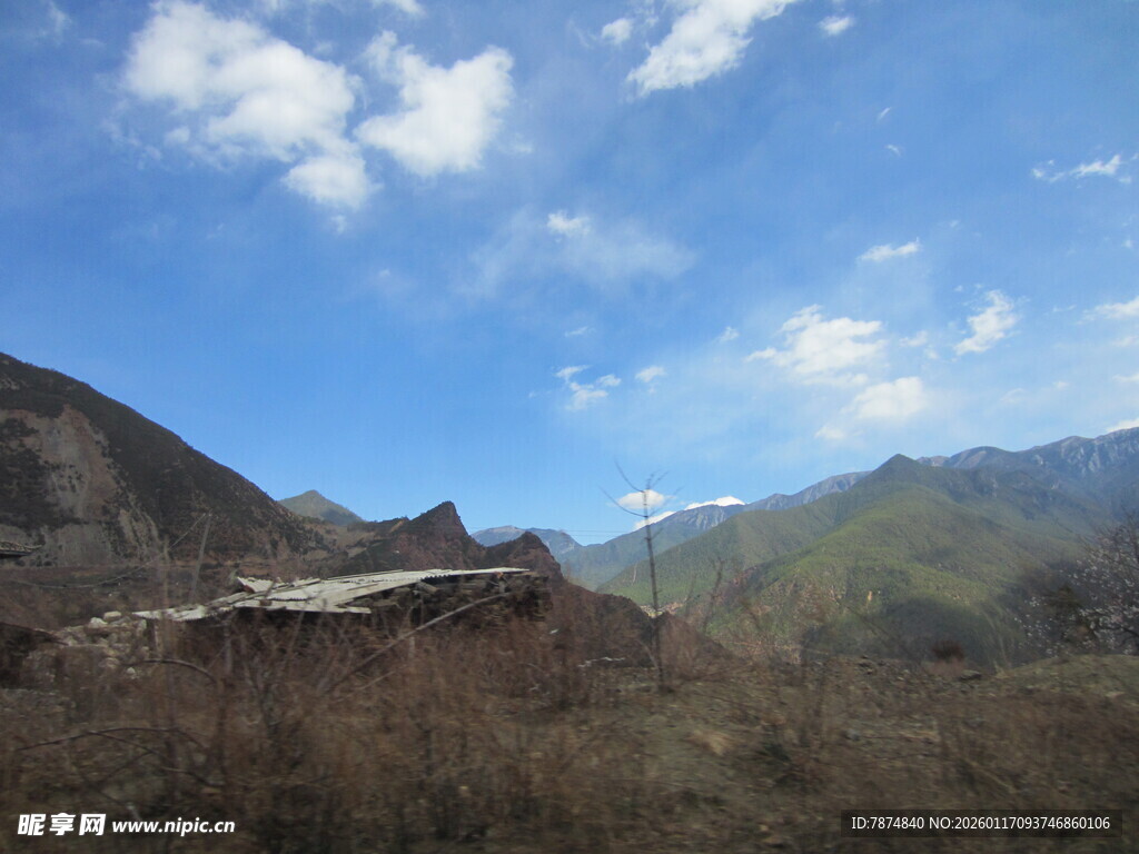 山间村落风景
