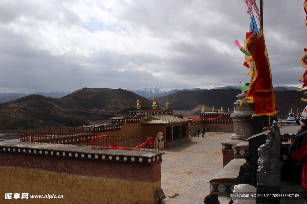 藏区寺院风光