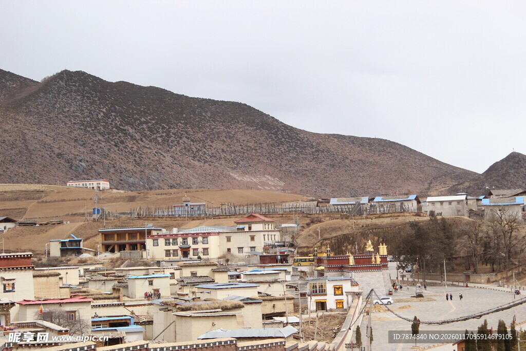 藏区小镇风光