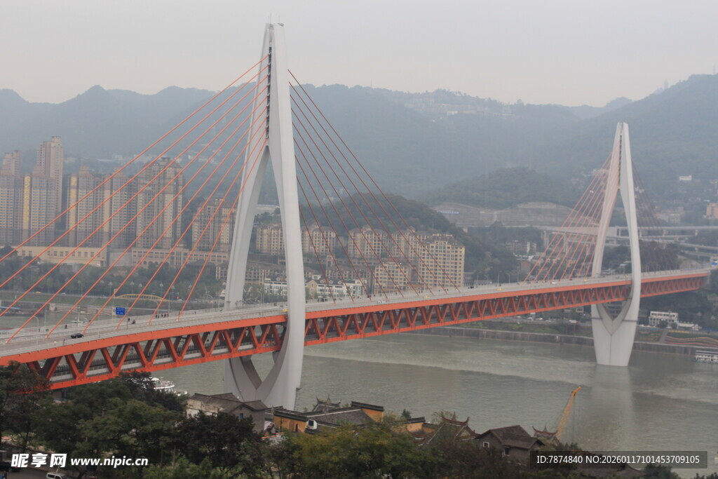 壮观跨江大桥风景图