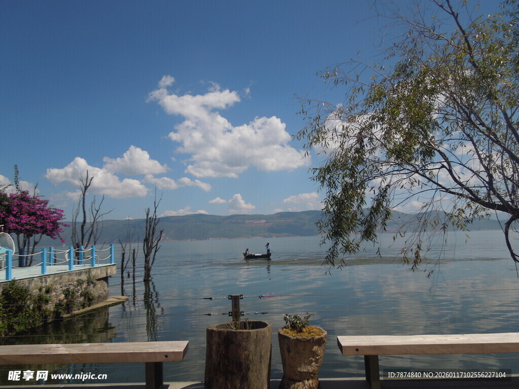 湖畔美景 宁静惬意的时光
