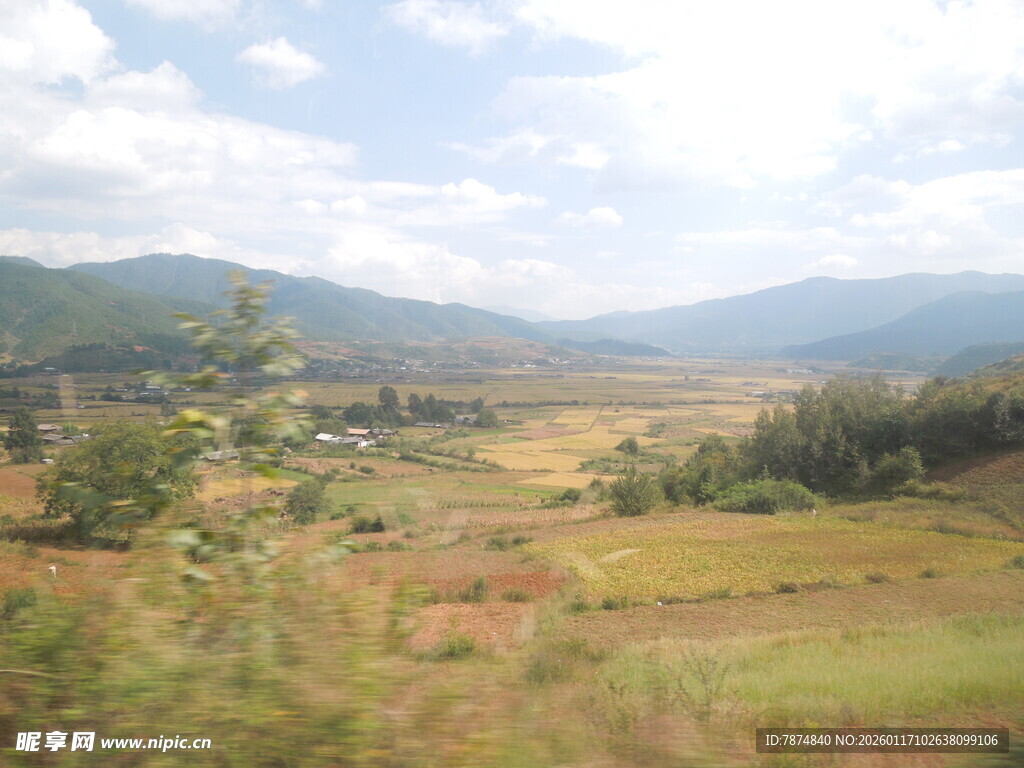 山间田野风光美景