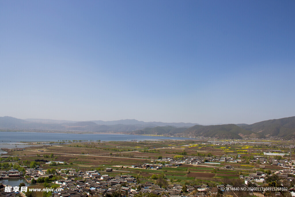 美丽城镇与山水风光全景