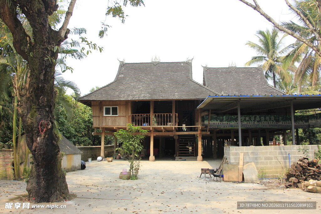 乡村传统木质民居建筑