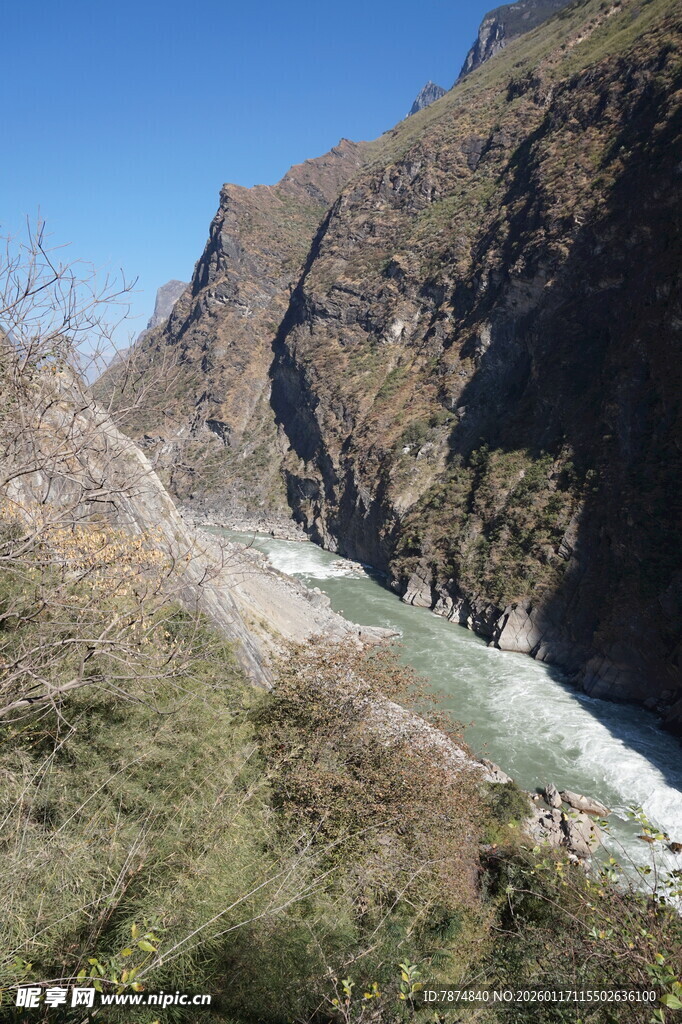 峡谷河流自然风光