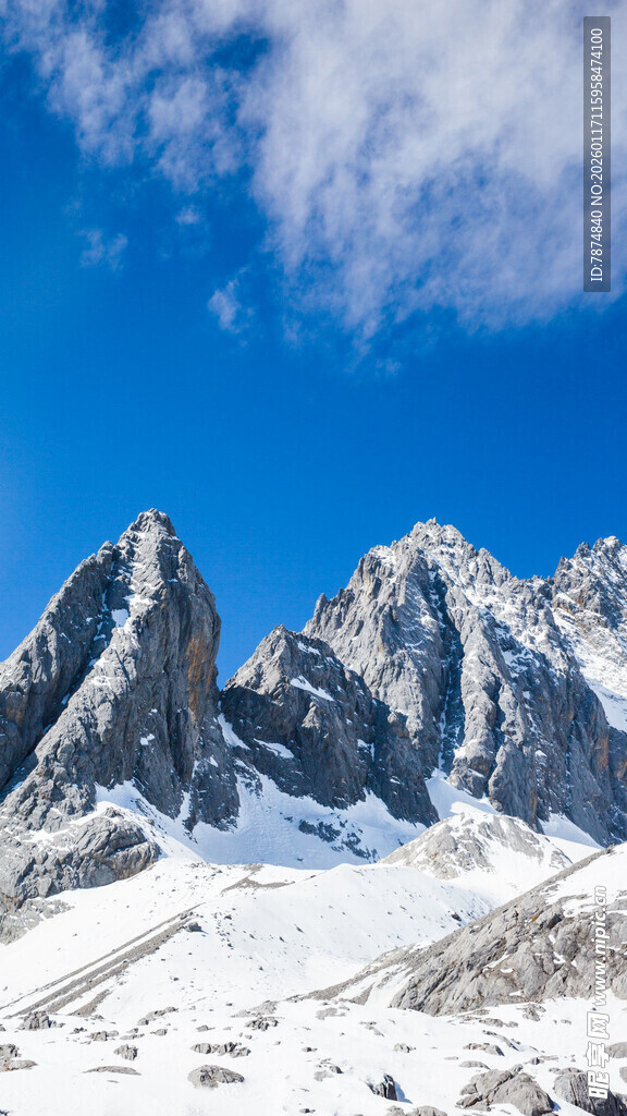 雪山峻岭 壮美自然风光