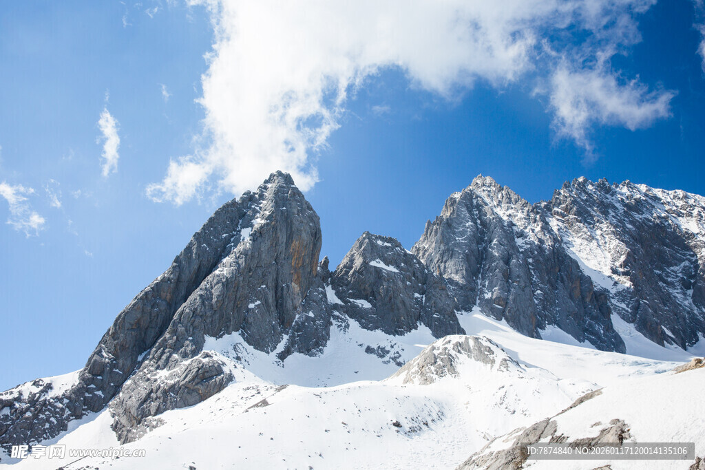 壮丽雪山美景