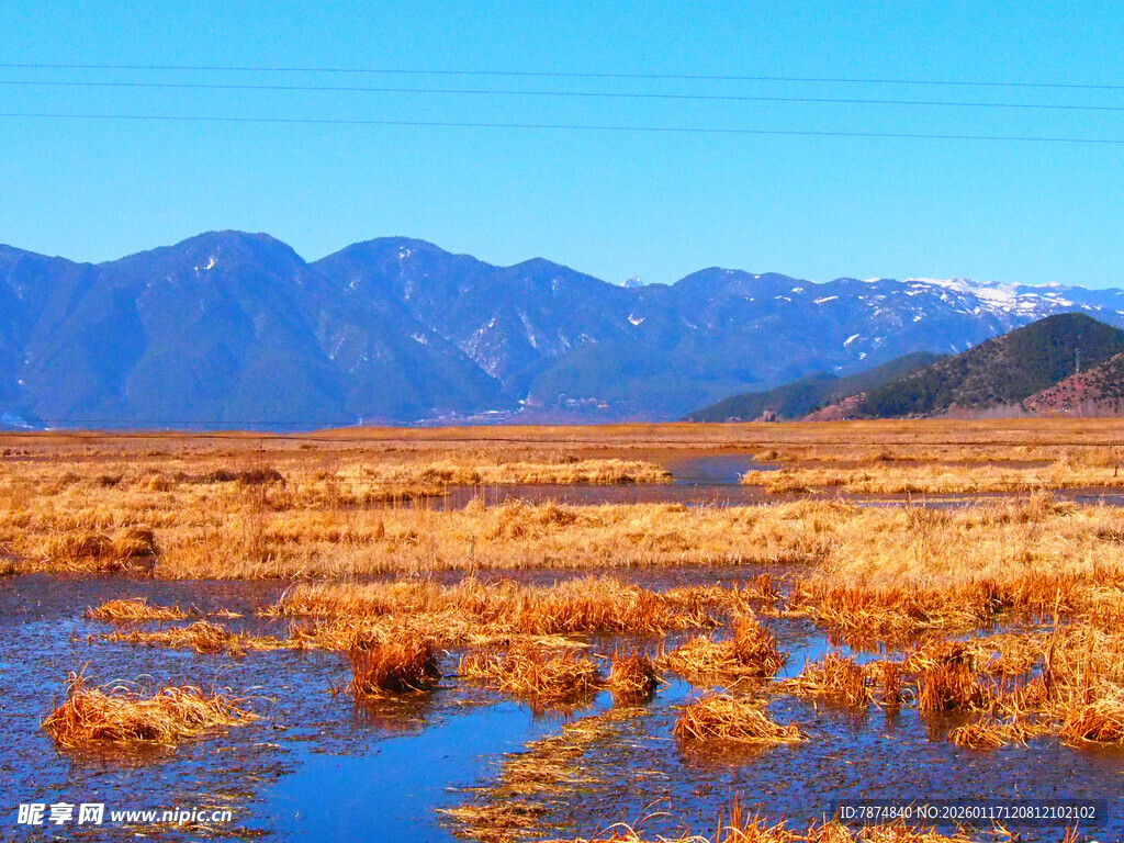 秋日湿地 远山近水风光
