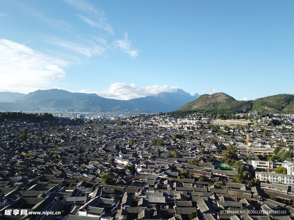 山城全景 错落有致的民居