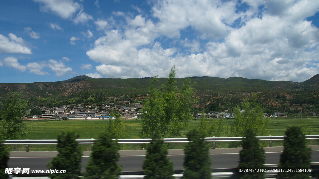 田园公路风光