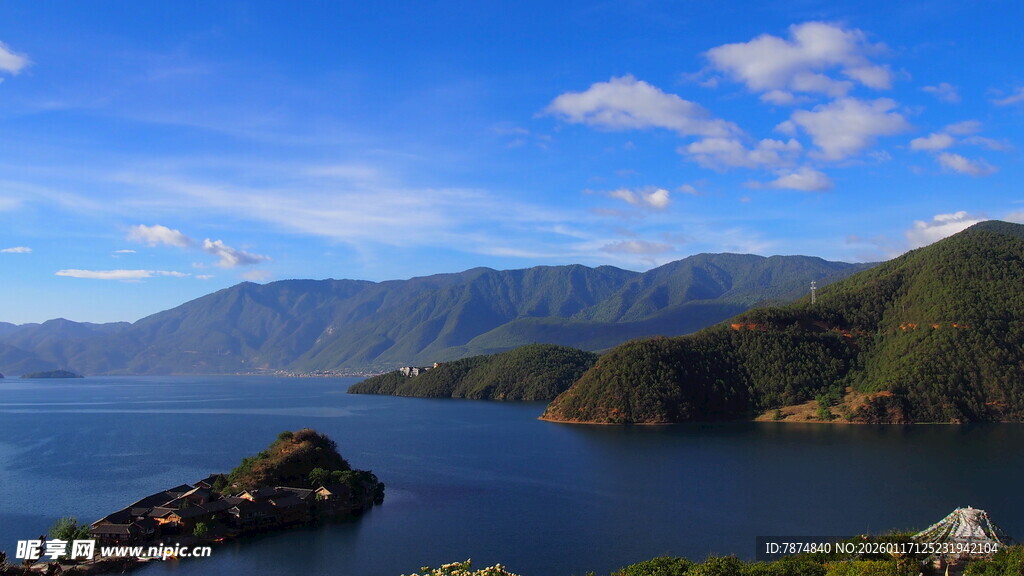 美丽湖山风光