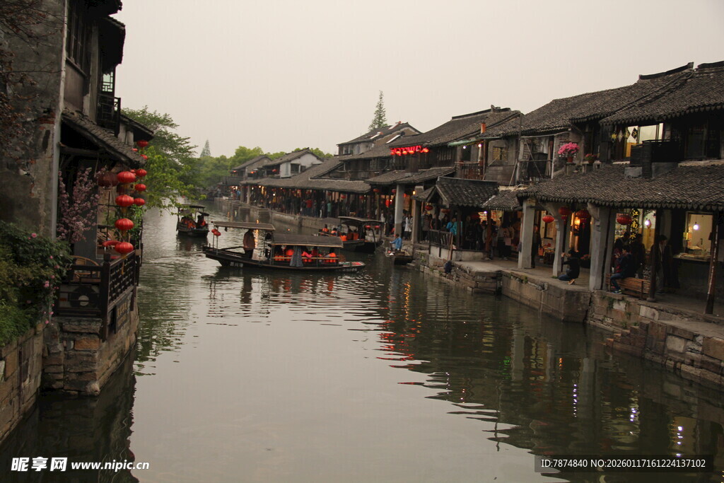 江南水乡古街河道景致
