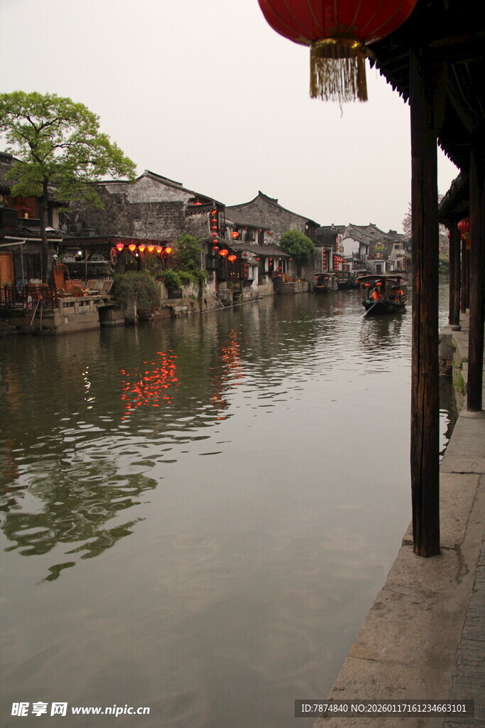 江南水乡古镇河道风景
