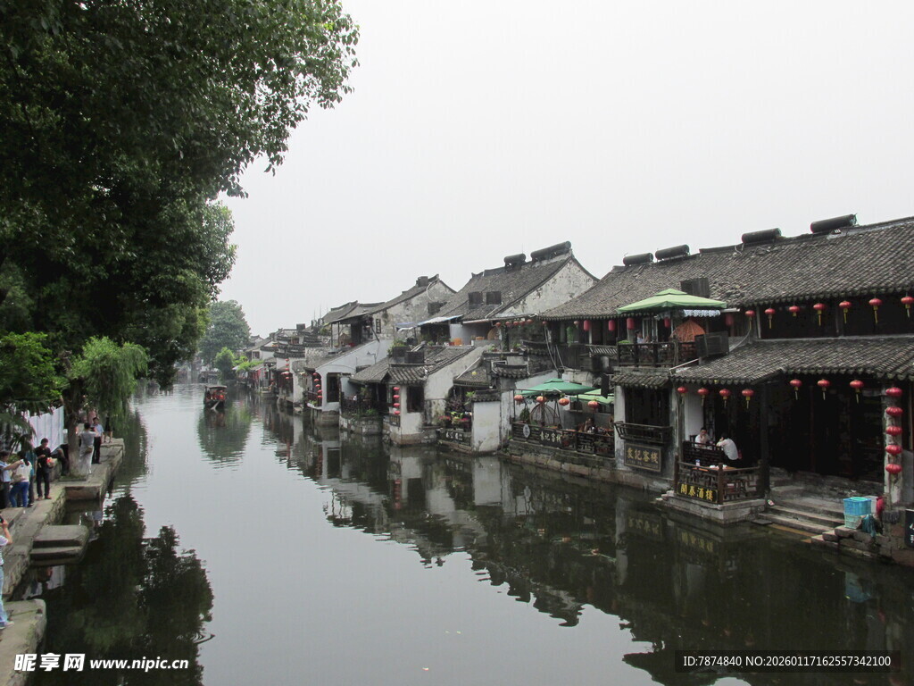 江南水乡古街河畔景致