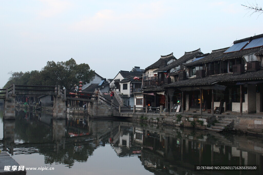 江南水乡古镇宁静景致