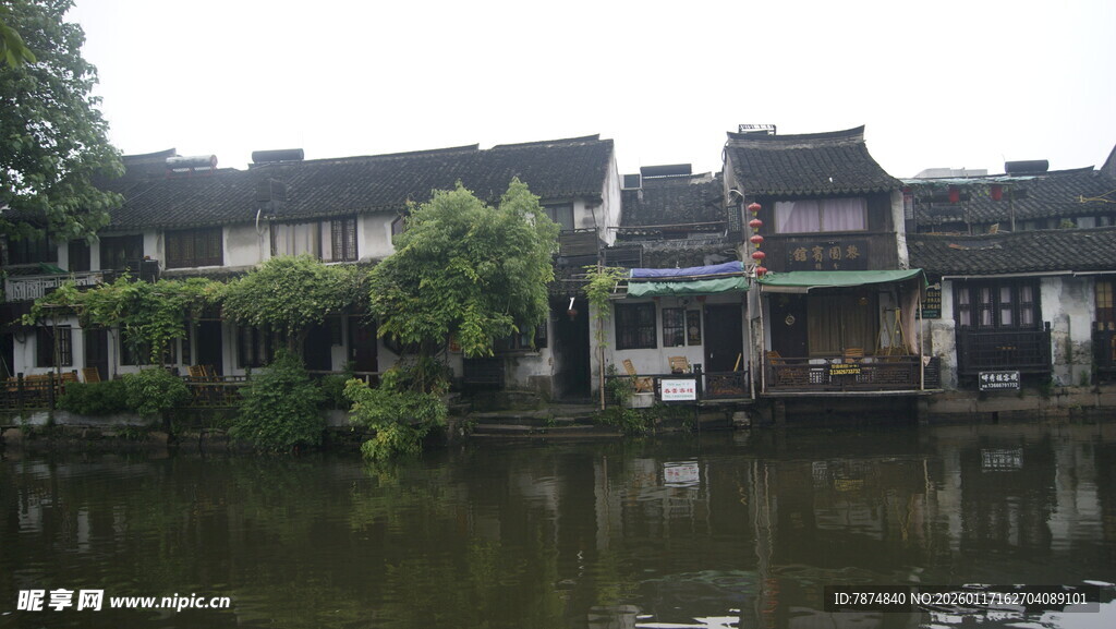 江南水乡古建筑临水风景