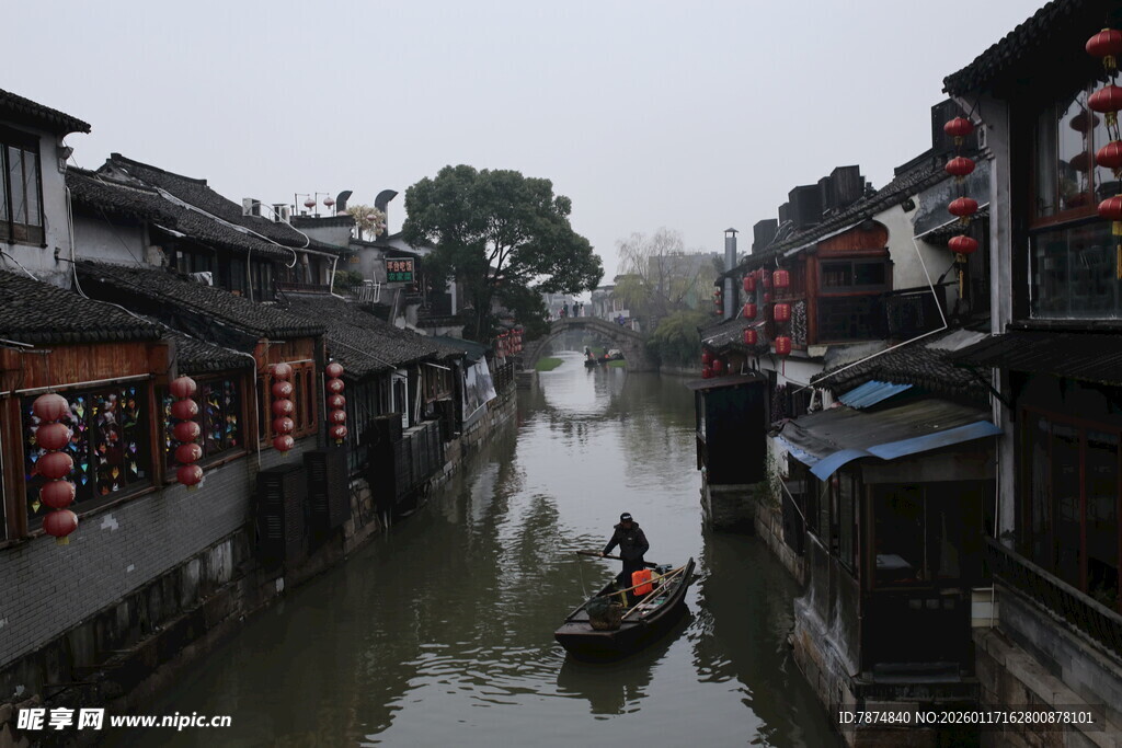 江南水乡小船悠悠景