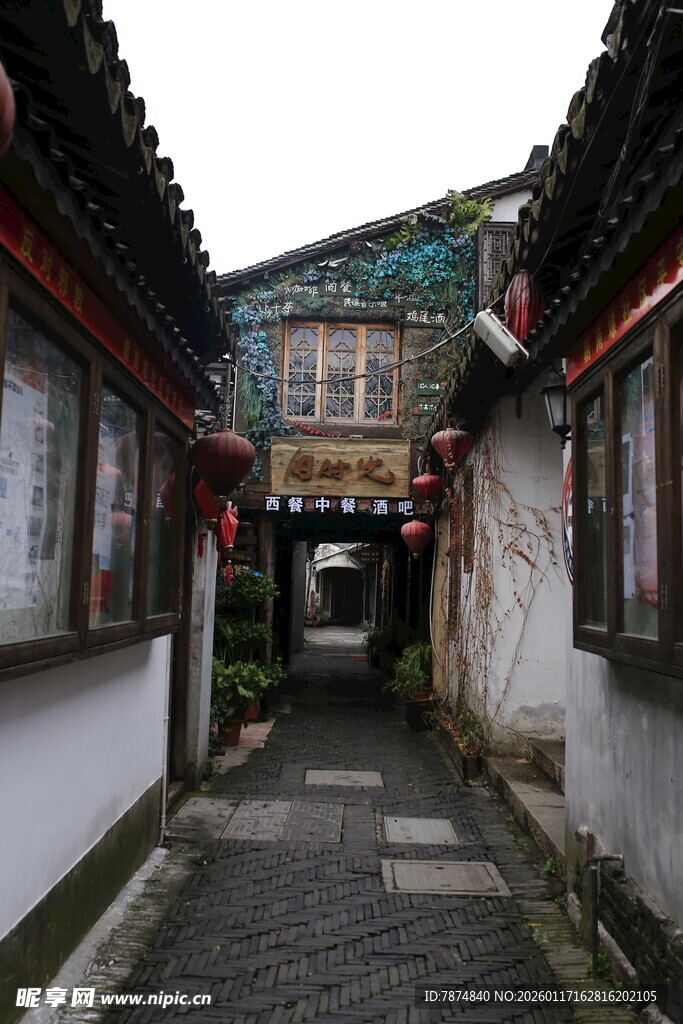 古巷深幽 尽显江南韵味