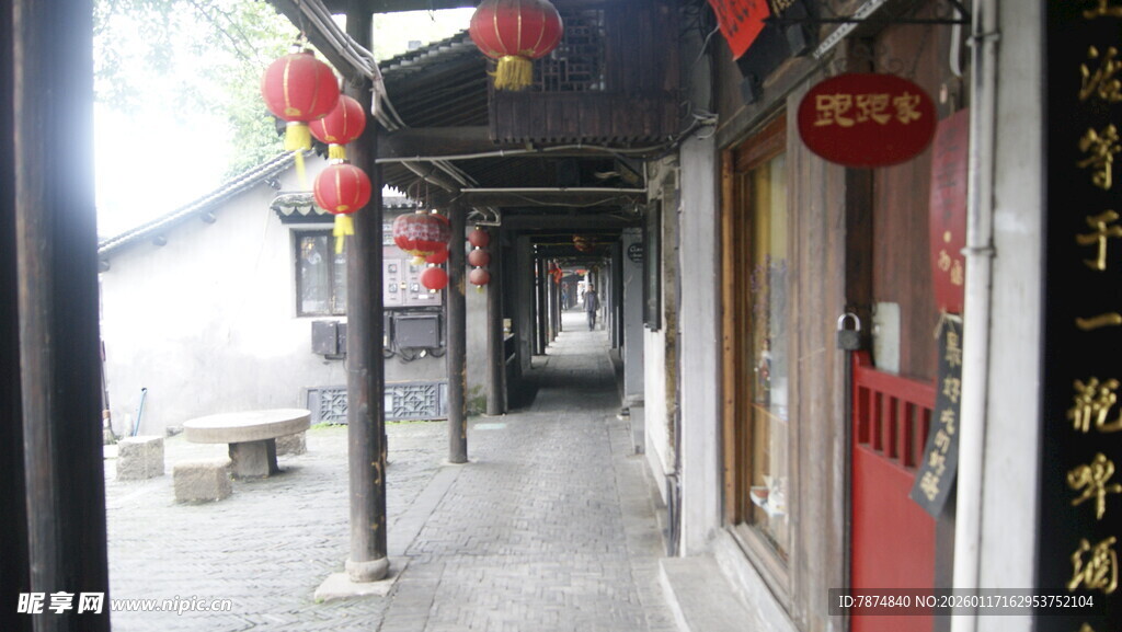 古巷中式店铺街景