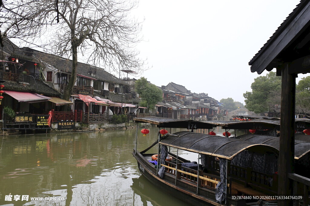 江南水乡古镇河道风景
