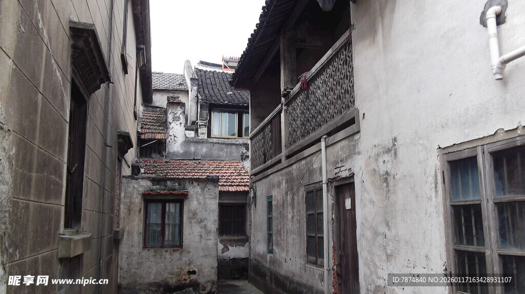 古旧小巷 尽显岁月韵味