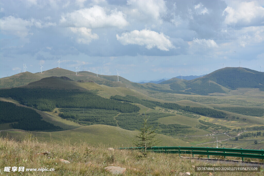 山间美景 绿野蓝天
