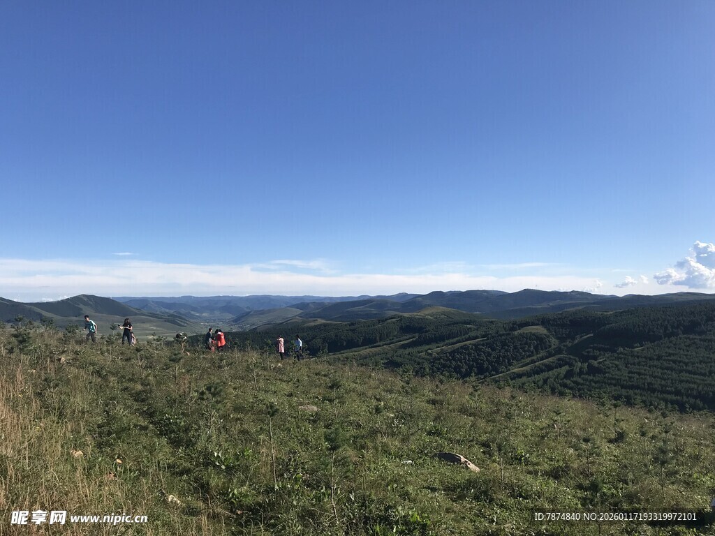 山间开阔美景