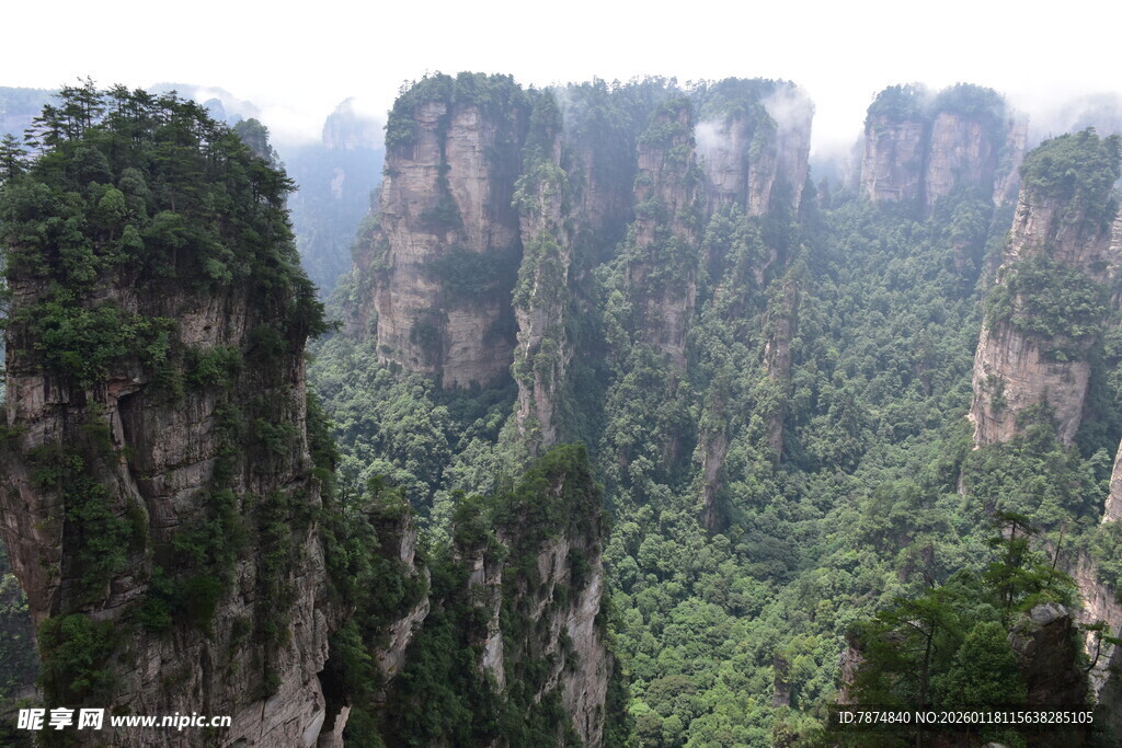 张家界奇峰异石景观