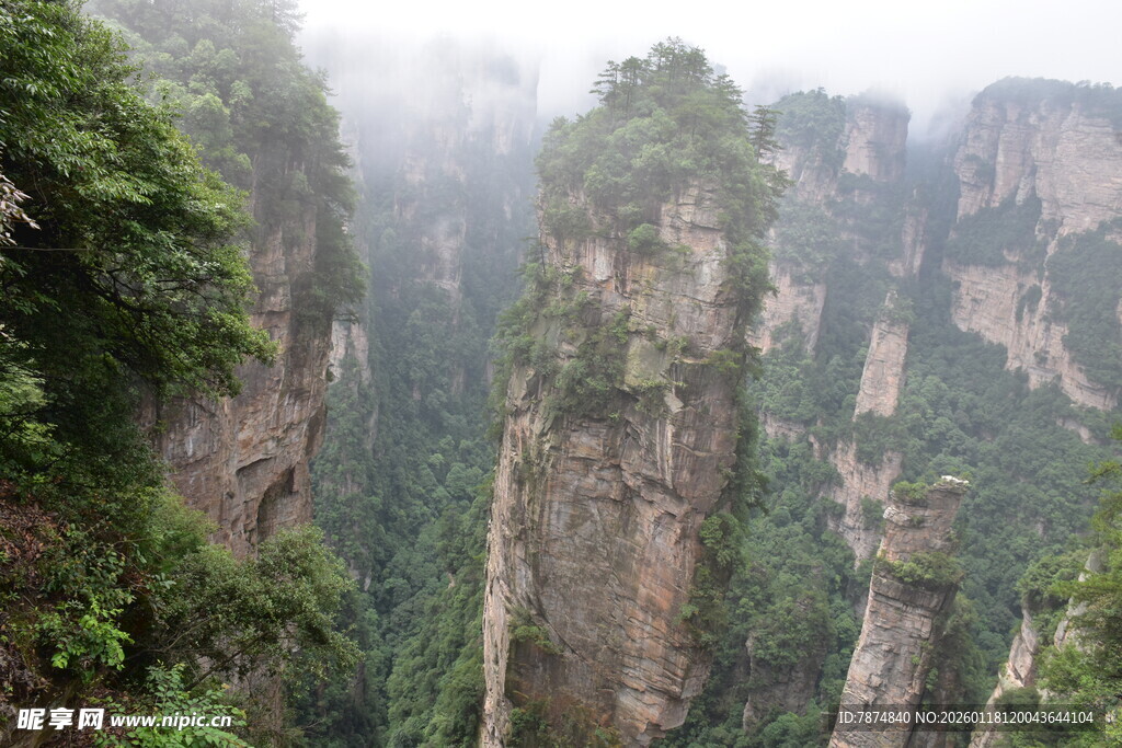 张家界奇峰异石景观