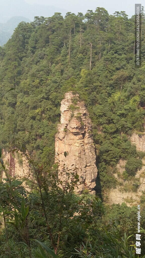 奇特山峰景观
