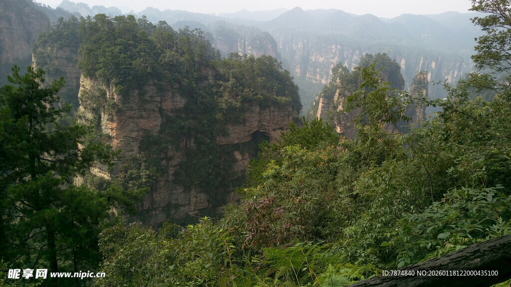 张家界奇峰异石美景