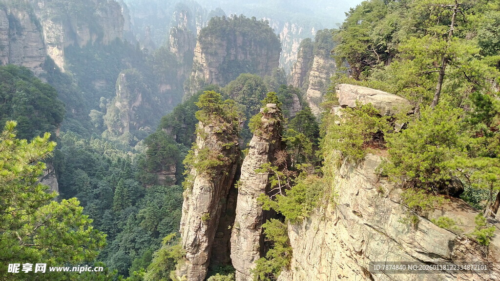 张家界奇峰异石景观