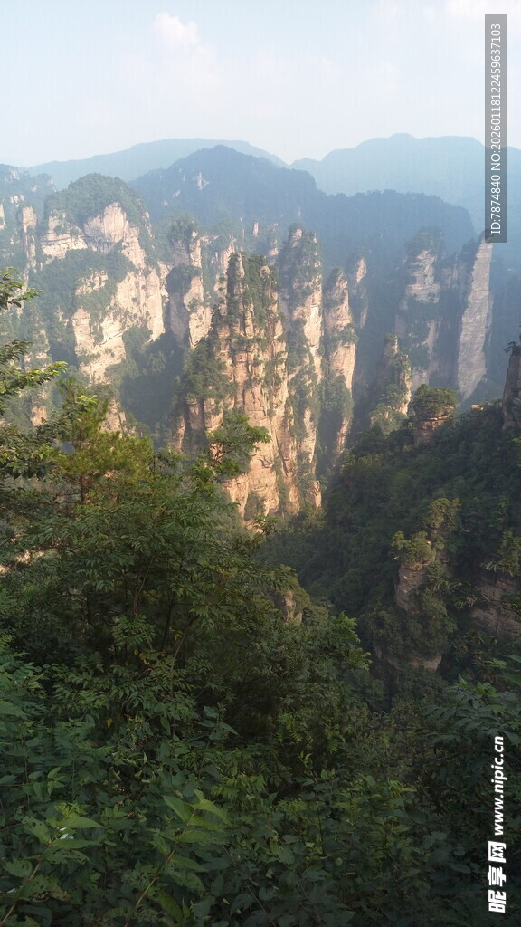 壮丽张家界奇峰景观