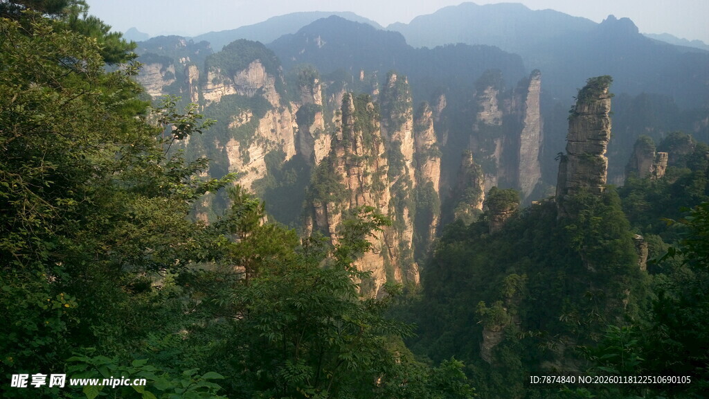 张家界奇峰异石景观