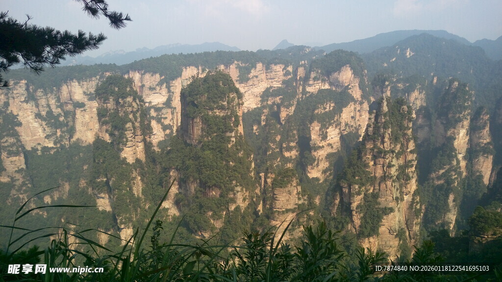 壮丽山景