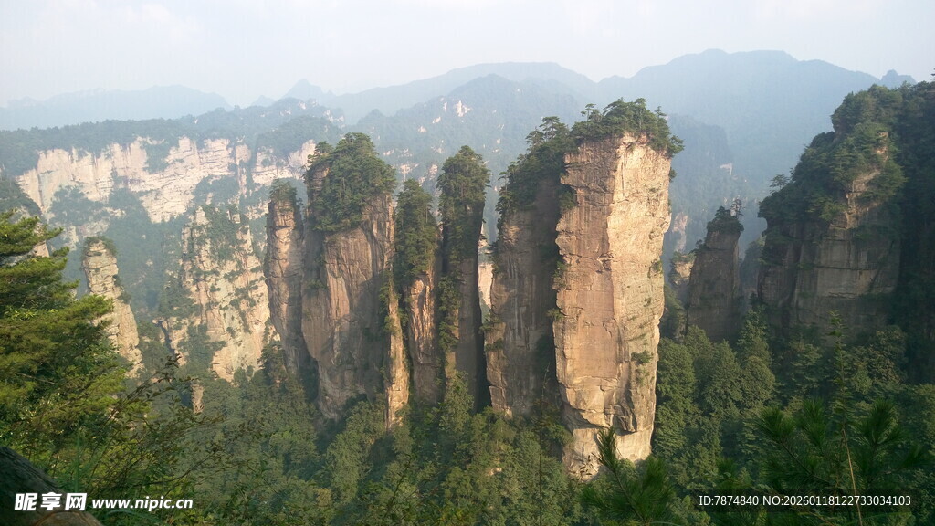 张家界奇峰美景