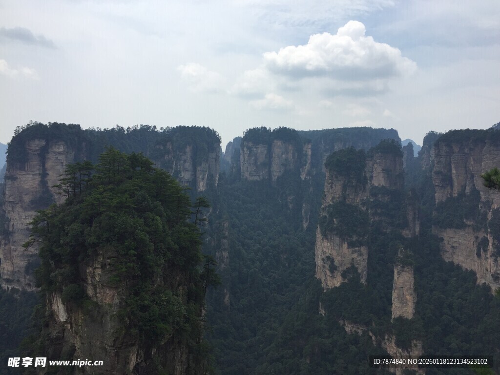 张家界奇峰景观