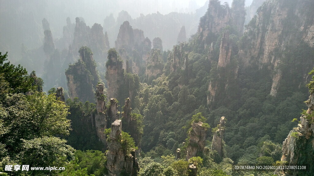 张家界奇峰异石景观