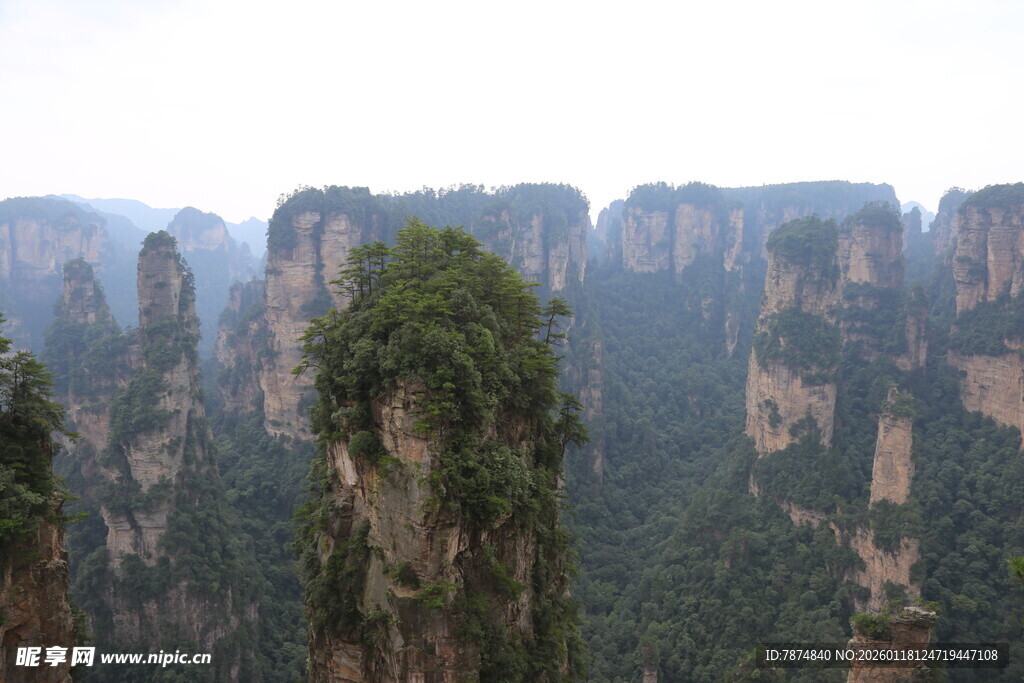 张家界奇峰异石景观