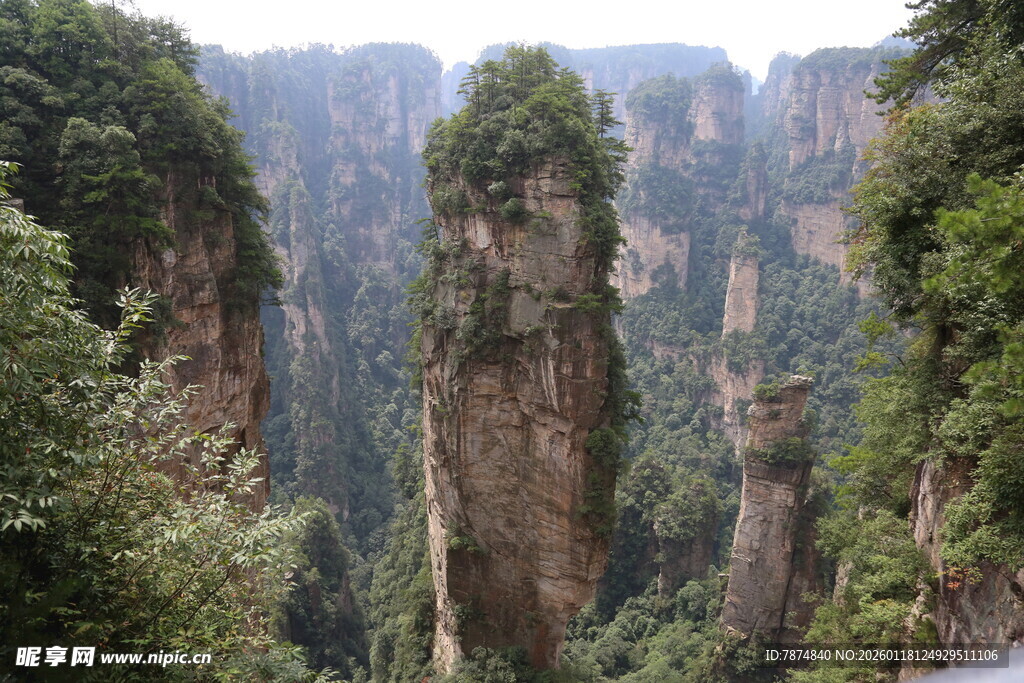 张家界奇峰异石景观