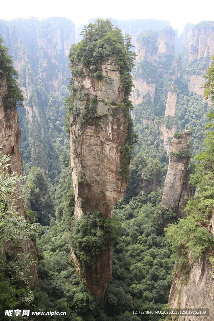 张家界奇峰异石景观
