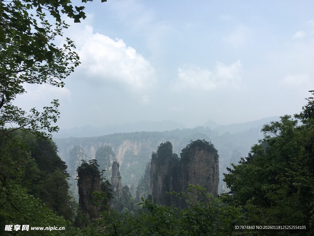 张家界奇峰景色
